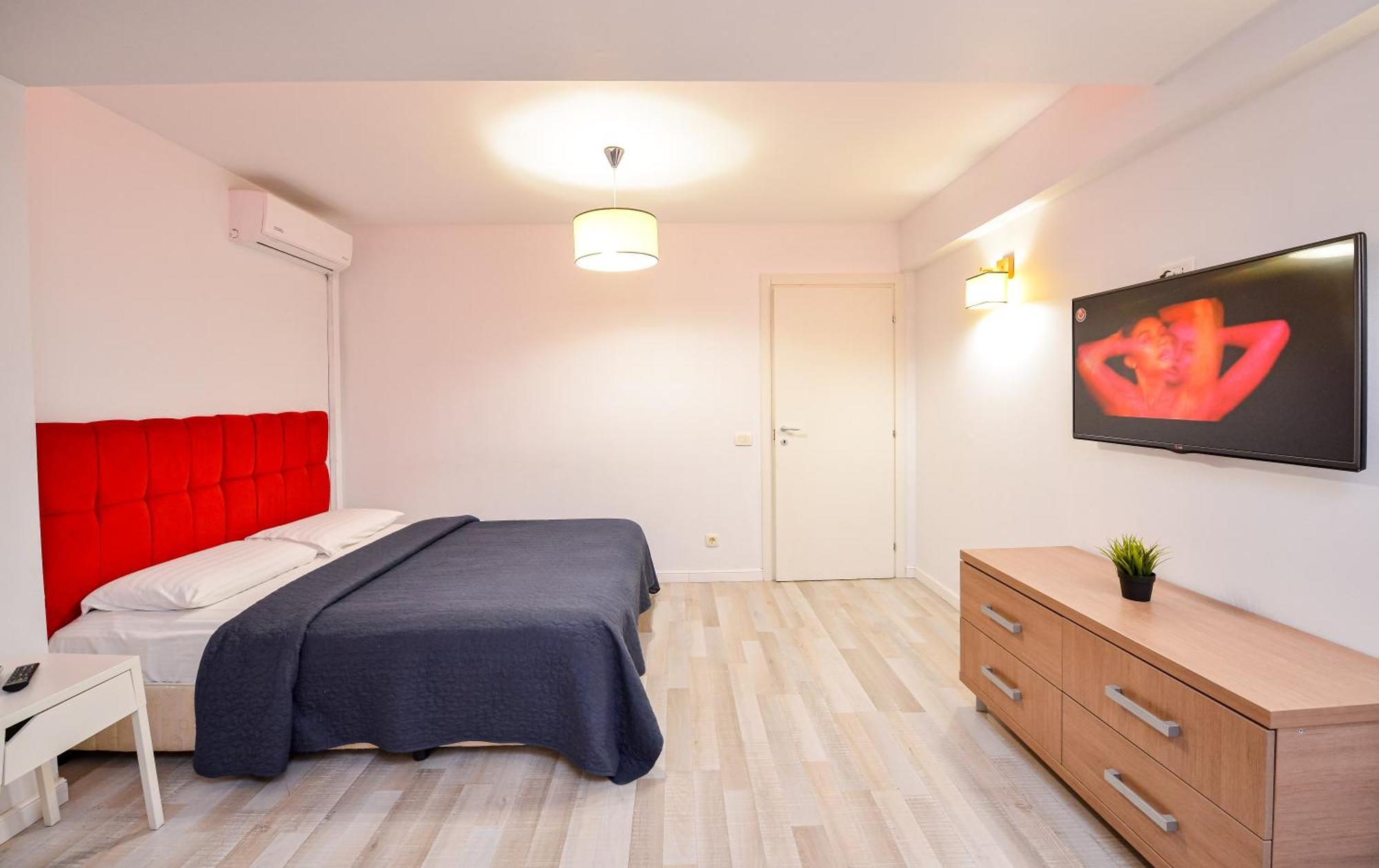 Dracula Adventure Tours Accommodation Bucureşti Exterior foto