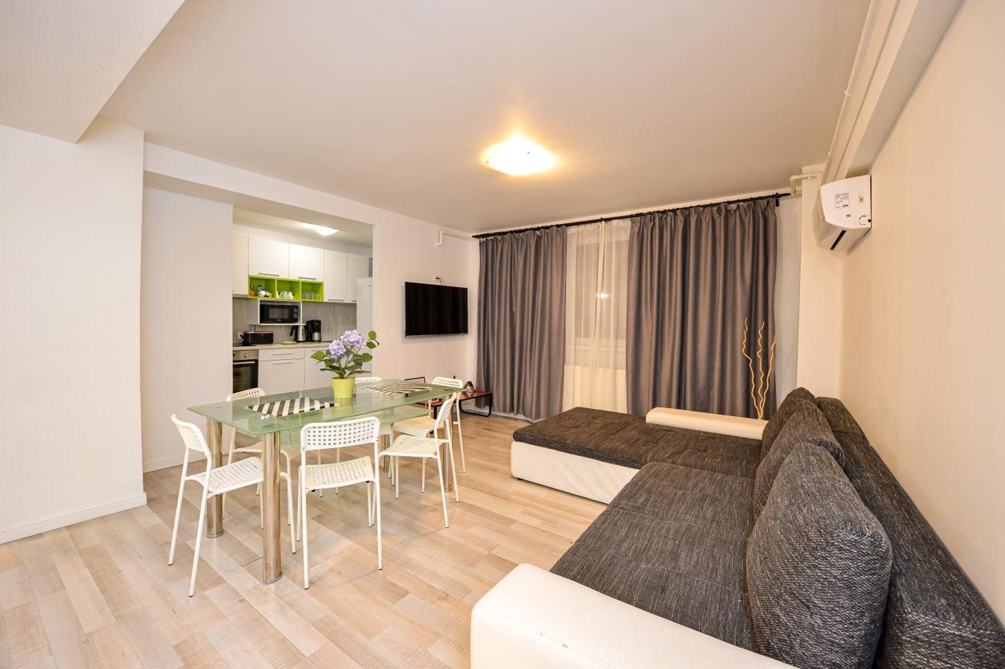 Dracula Adventure Tours Accommodation Bucureşti Exterior foto