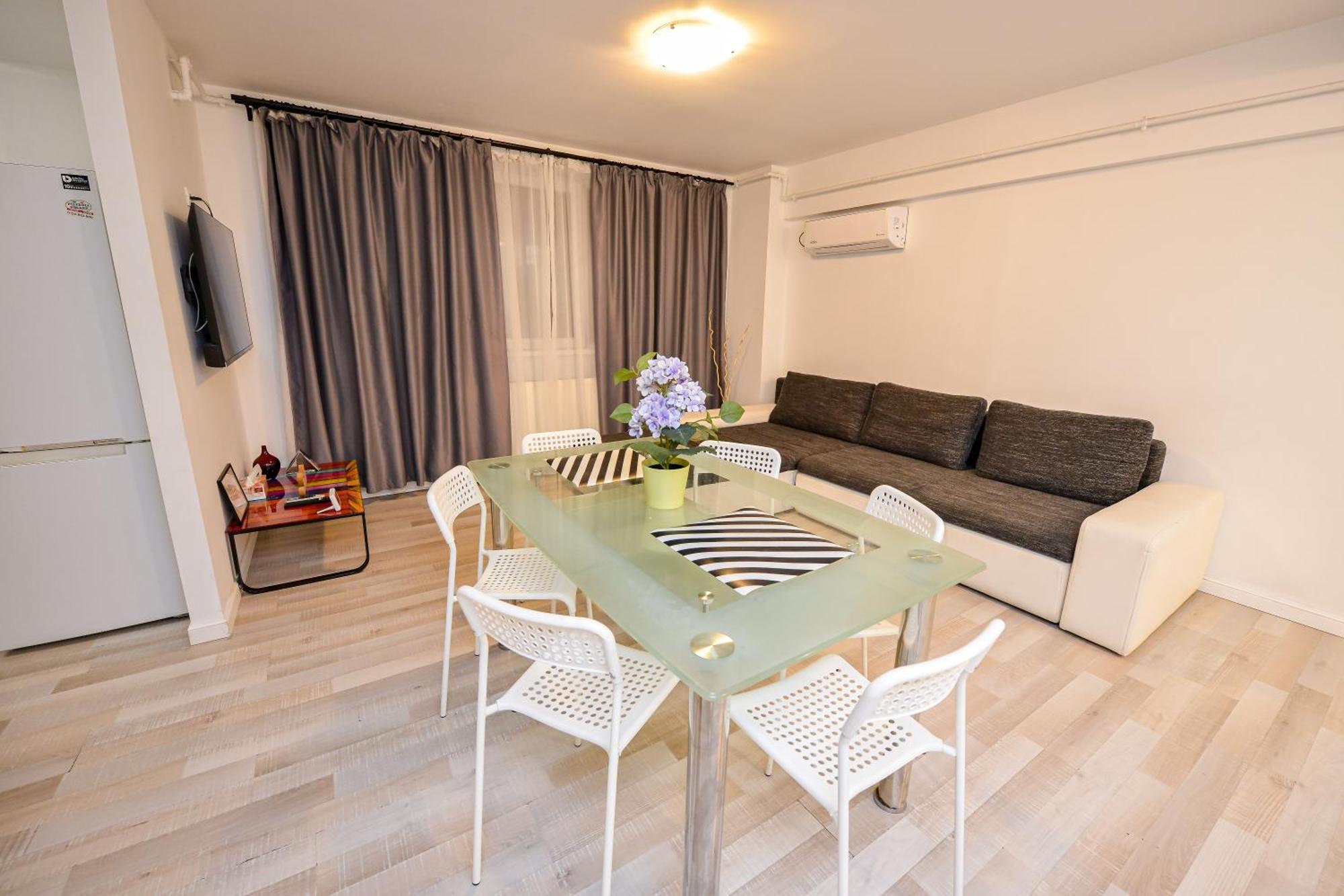 Dracula Adventure Tours Accommodation Bucureşti Exterior foto